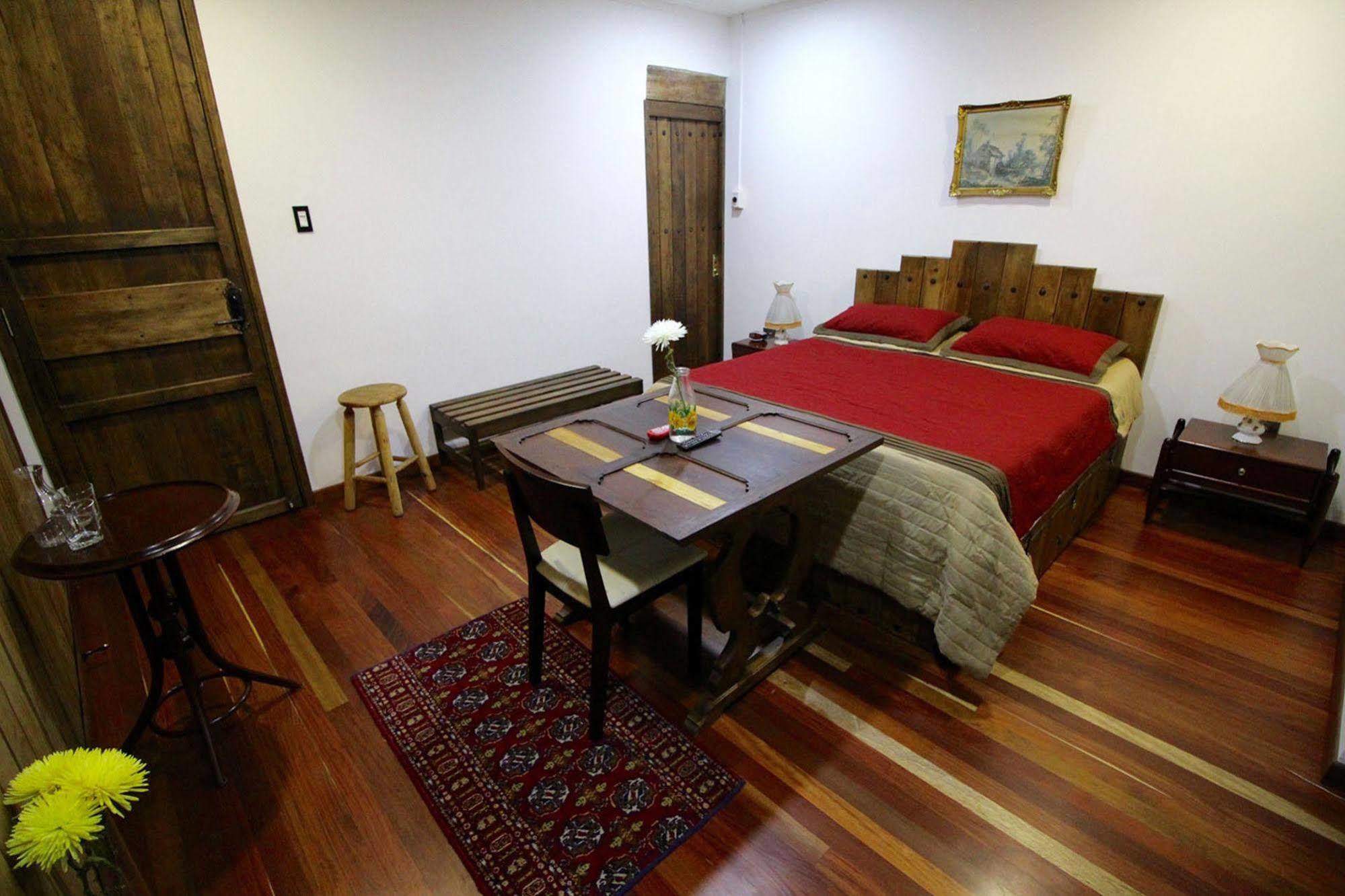 Bogota Bed & Breakfast Inn Buitenkant foto