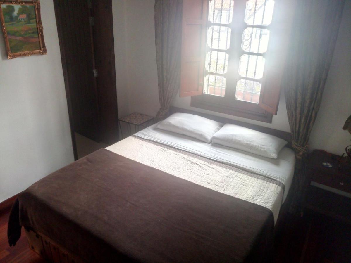 Bogota Bed & Breakfast Inn Buitenkant foto